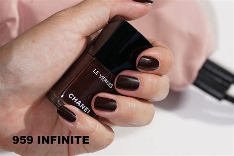 chanel le vernis infinite|chanel le vernis nail color.